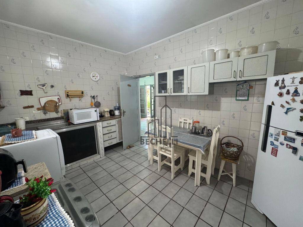 Casa para alugar com 2 quartos, 143m² - Foto 6