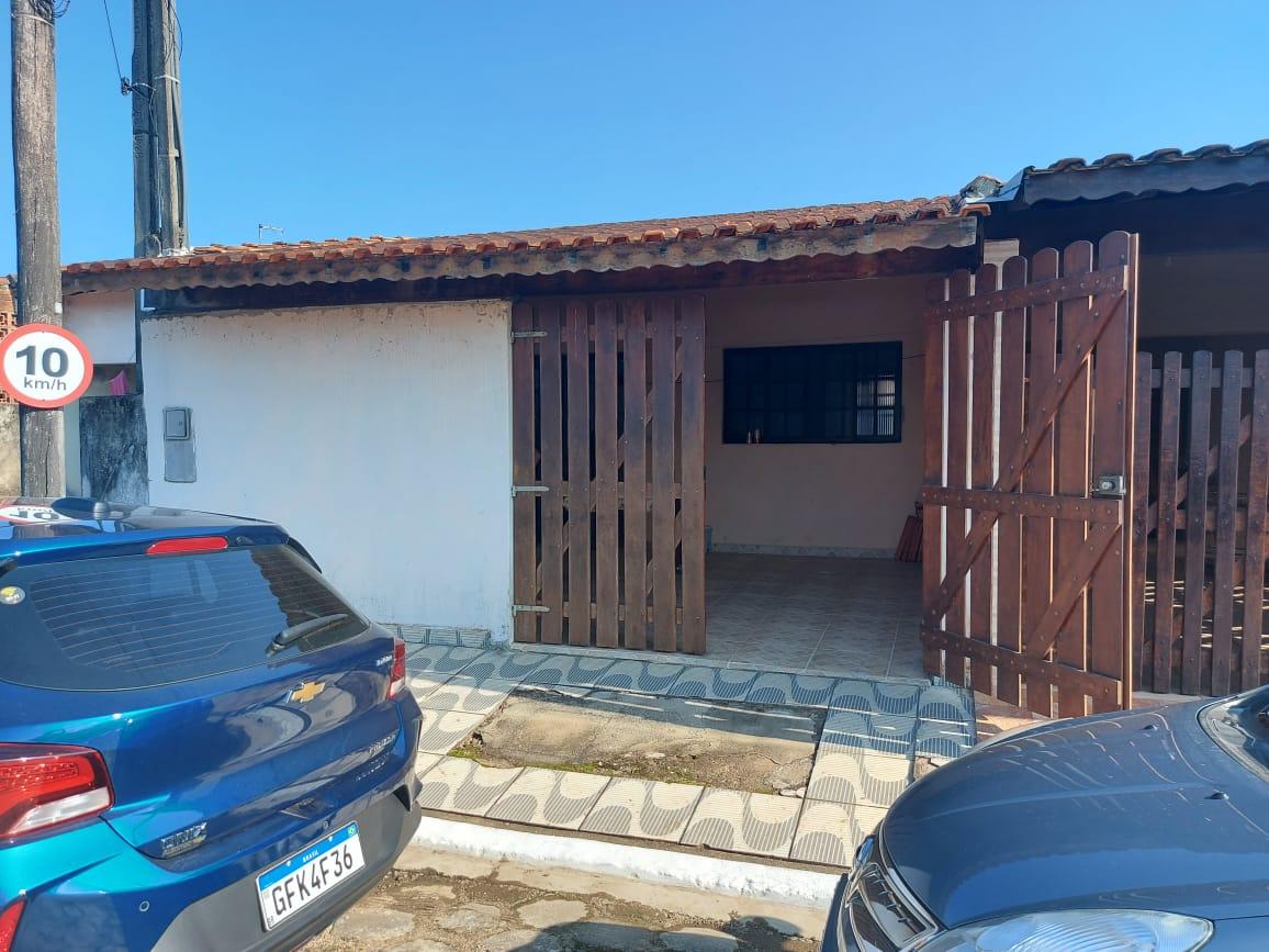 Casa à venda com 2 quartos, 125m² - Foto 1