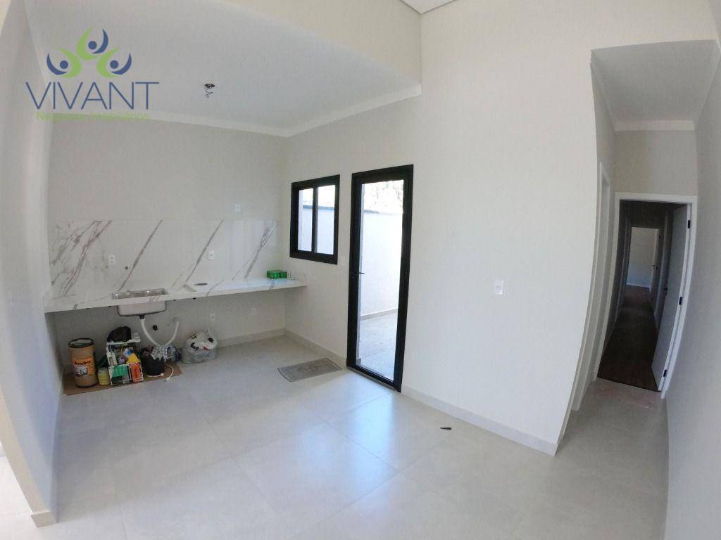 Casa à venda com 3 quartos, 81m² - Foto 2