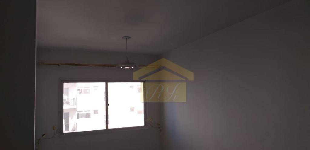 Apartamento à venda com 2 quartos, 61m² - Foto 3