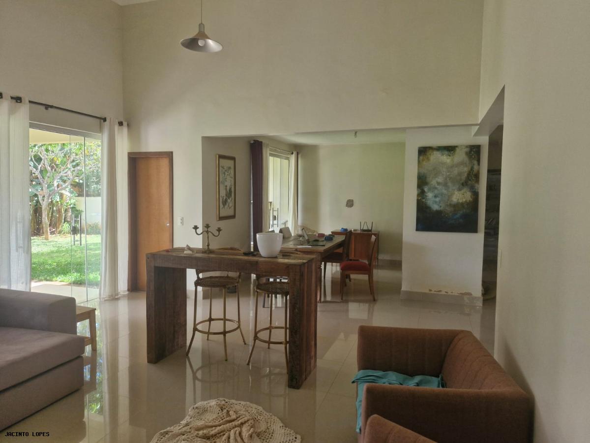 Casa de Condomínio à venda com 3 quartos, 250m² - Foto 9