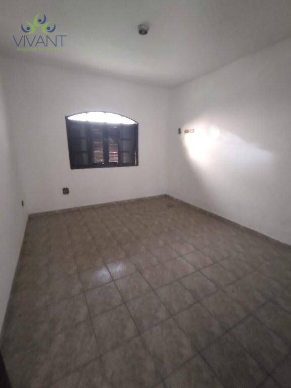 Casa à venda com 2 quartos, 60m² - Foto 26