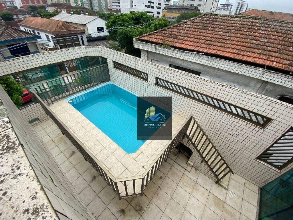 Casa à venda com 4 quartos, 212m² - Foto 1