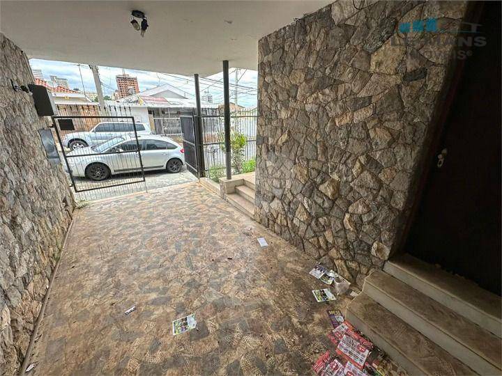 Casa para alugar com 3 quartos, 190m² - Foto 15