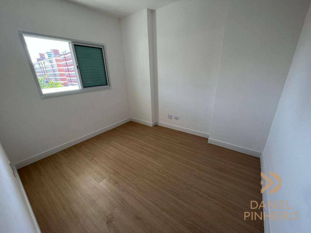 Apartamento à venda com 3 quartos, 117m² - Foto 15