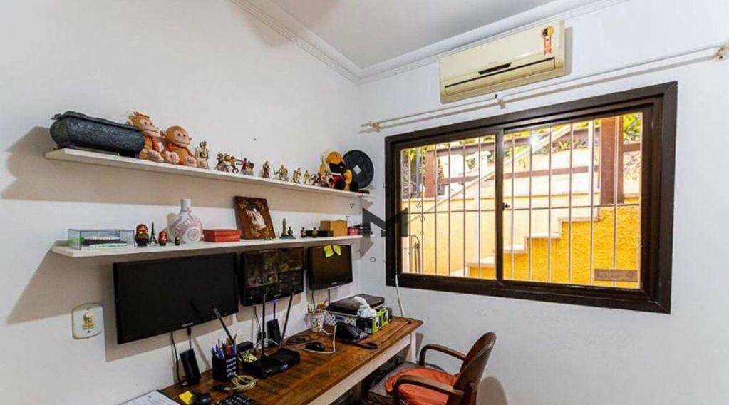 Casa à venda com 4 quartos, 360m² - Foto 19