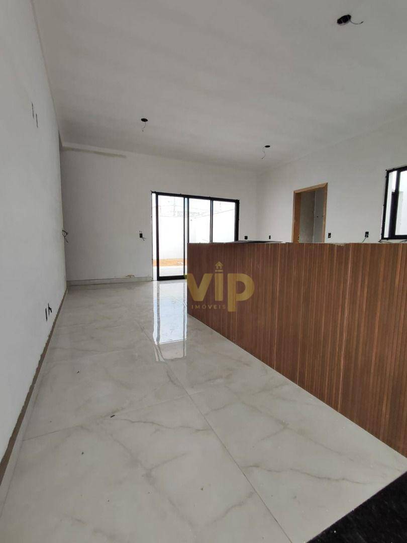 Casa à venda com 3 quartos, 170m² - Foto 4