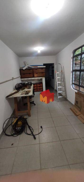 Chácara à venda com 2 quartos, 200m² - Foto 25