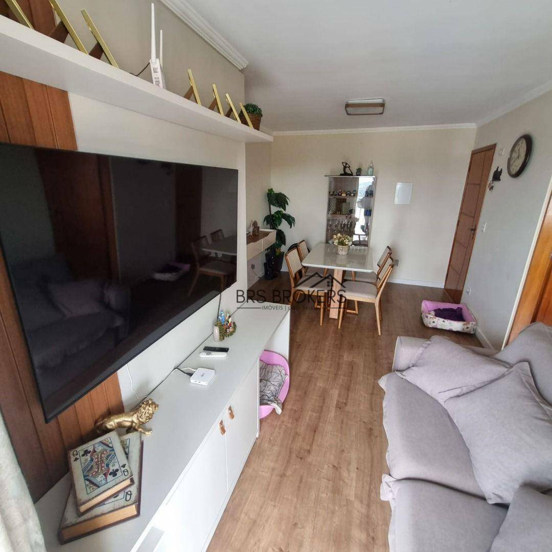 Apartamento à venda com 3 quartos, 66m² - Foto 3