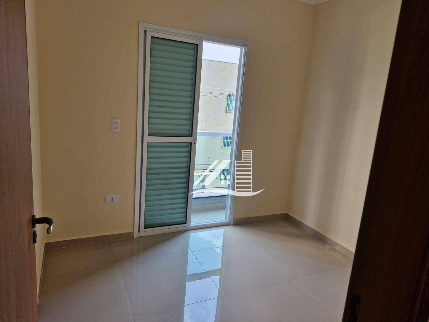 Sobrado à venda com 2 quartos, 100m² - Foto 4