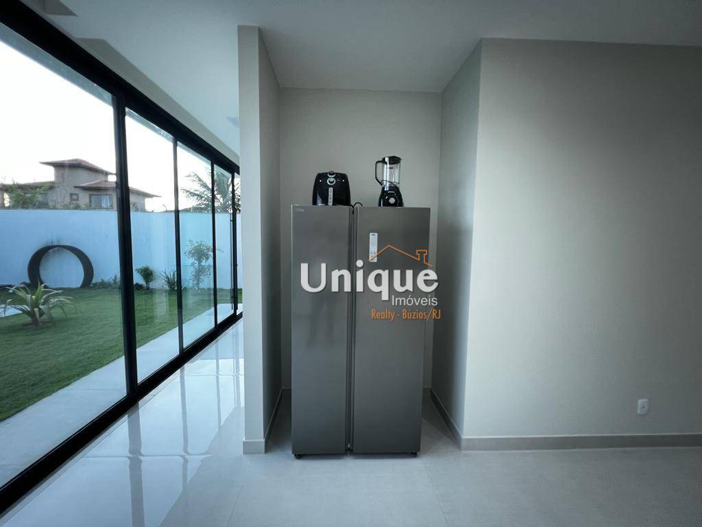 Casa de Condomínio à venda com 4 quartos, 209m² - Foto 21