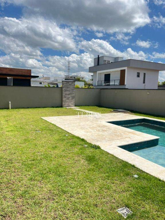 Casa de Condomínio à venda com 3 quartos, 246m² - Foto 4