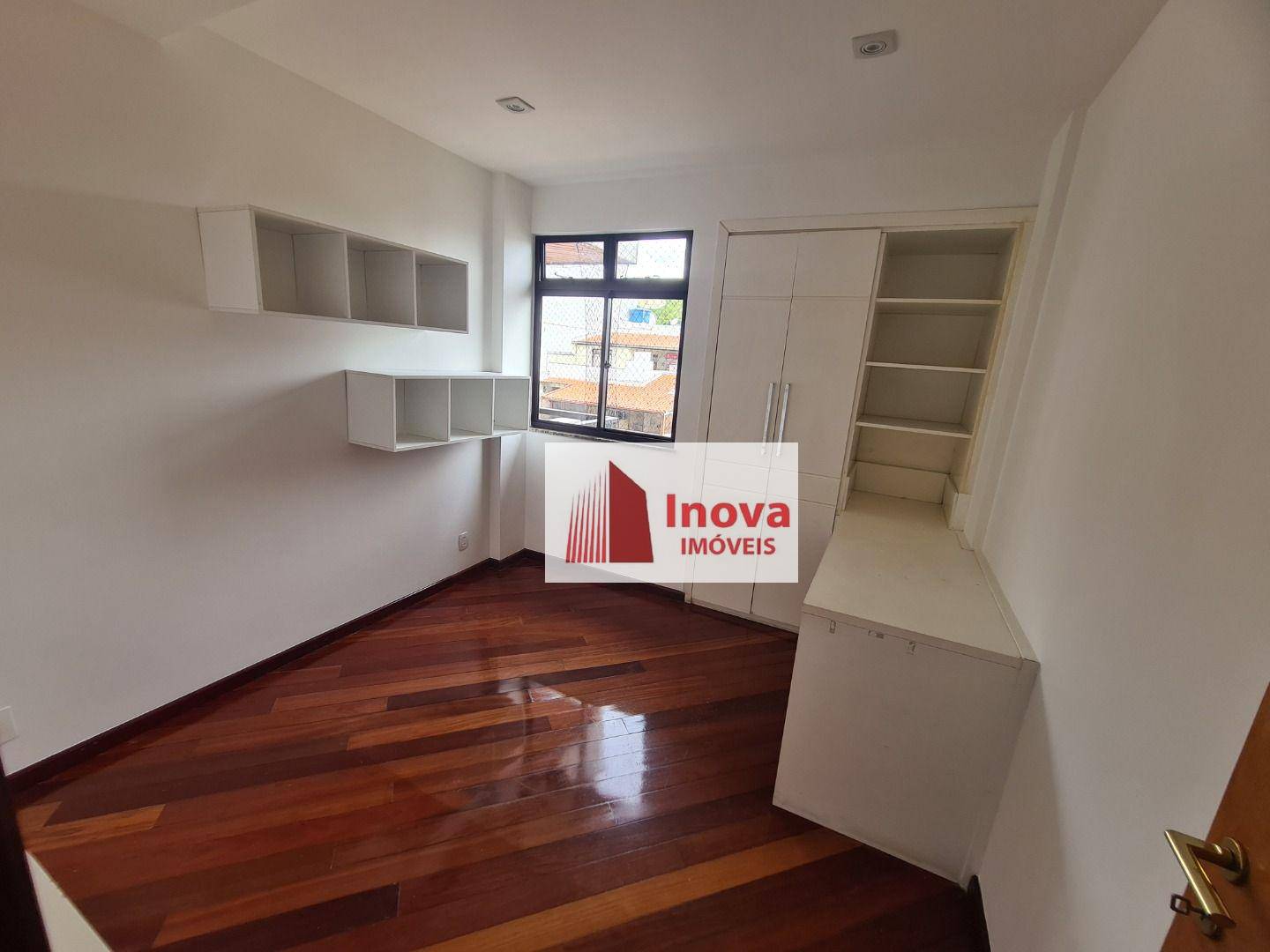 Apartamento à venda com 3 quartos, 110m² - Foto 17