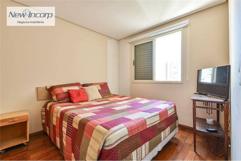 Apartamento à venda com 2 quartos, 64m² - Foto 17