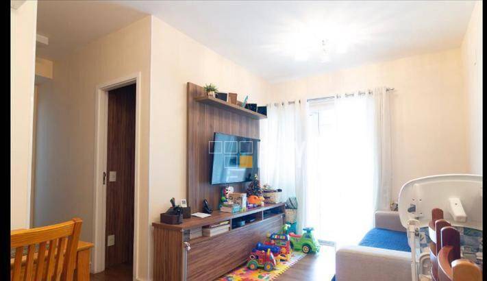 Apartamento à venda com 2 quartos, 72m² - Foto 4