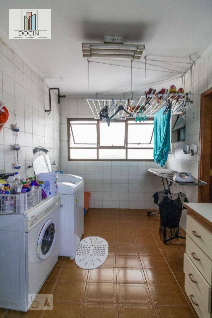 Apartamento à venda com 3 quartos, 150m² - Foto 9