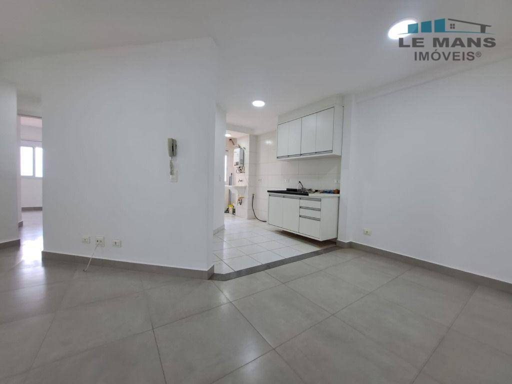 Apartamento para alugar com 2 quartos, 62m² - Foto 2