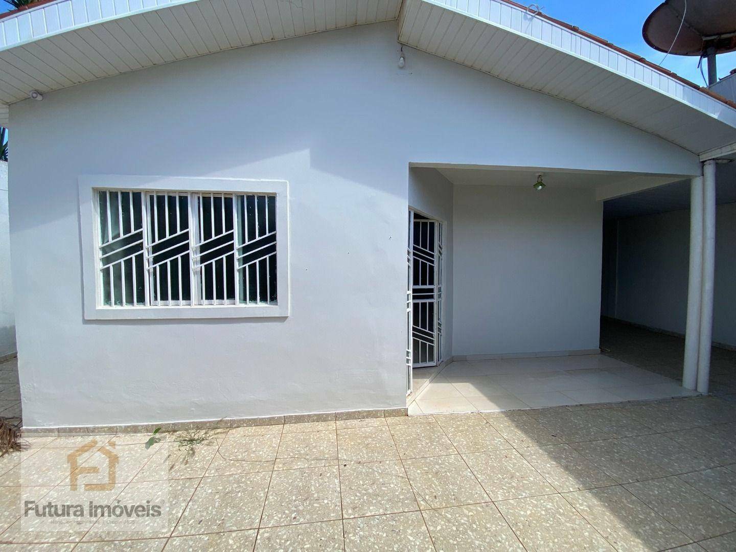 Casa para alugar com 4 quartos, 170m² - Foto 3