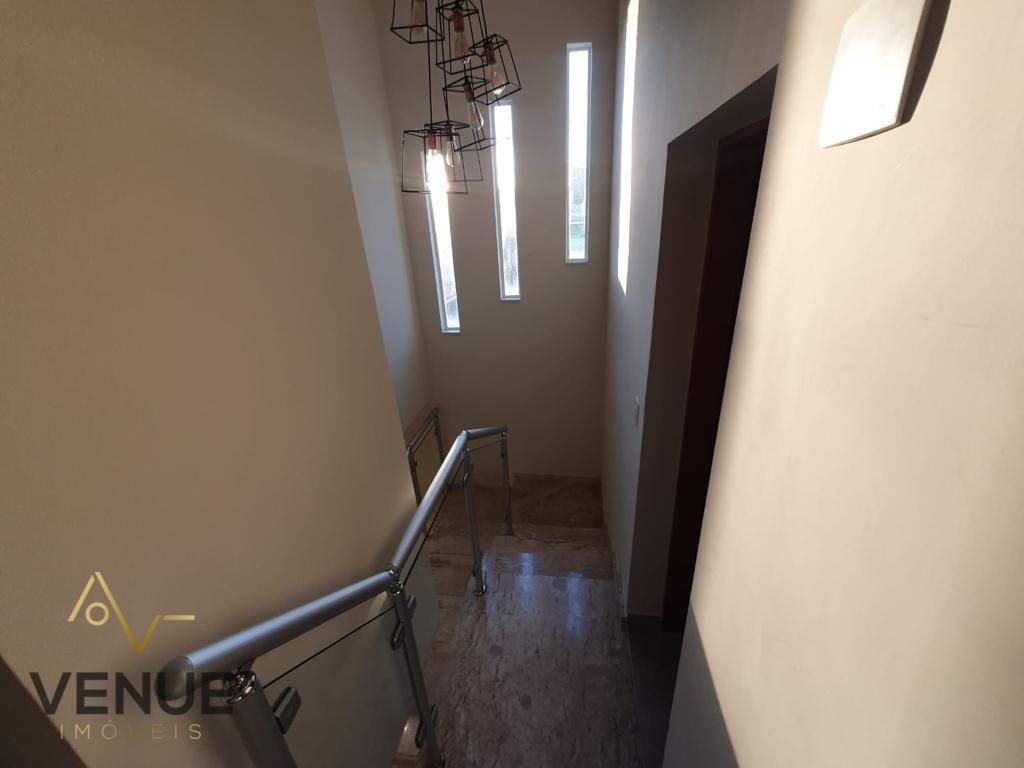 Sobrado à venda com 2 quartos, 180m² - Foto 22