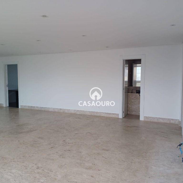 Apartamento à venda com 4 quartos, 217m² - Foto 4