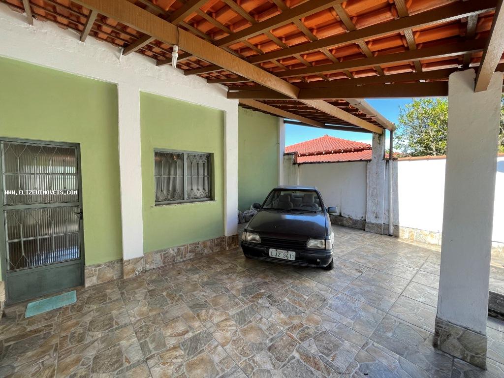 Casa à venda com 2 quartos, 400m² - Foto 2