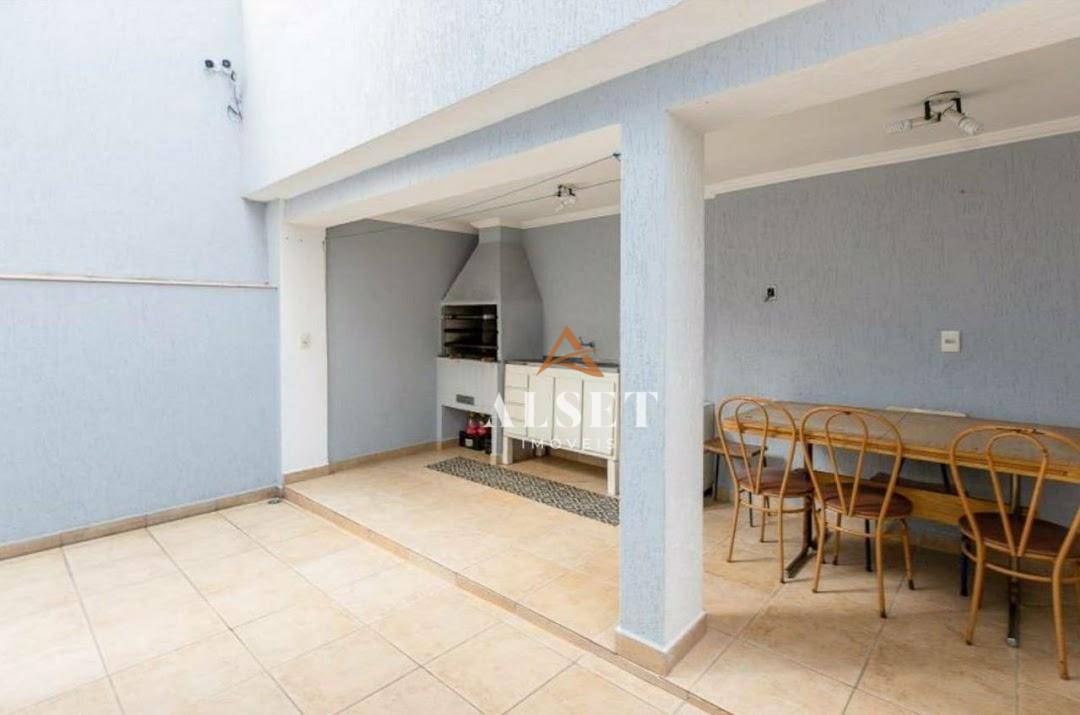 Sobrado à venda com 3 quartos, 300m² - Foto 22