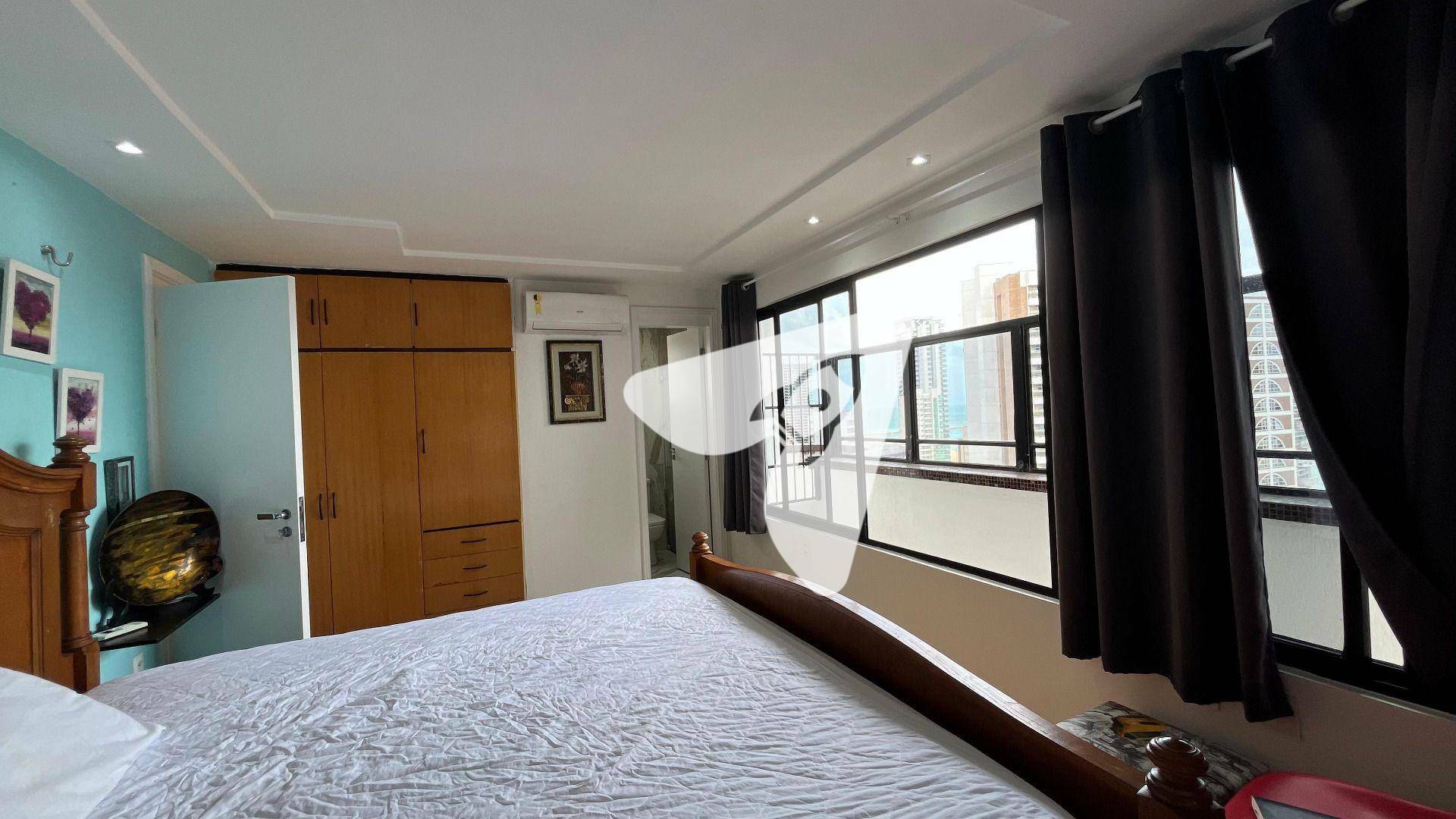 Cobertura à venda com 4 quartos, 350m² - Foto 13