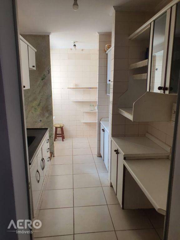 Apartamento à venda com 3 quartos, 66m² - Foto 4