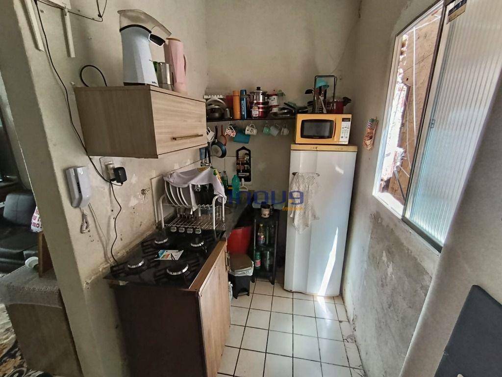 Apartamento à venda com 2 quartos, 46m² - Foto 3