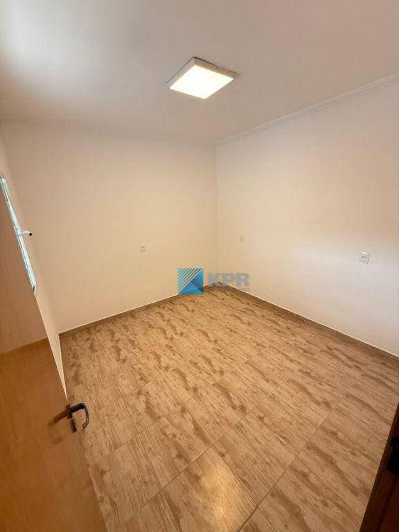 Casa à venda com 6 quartos, 270m² - Foto 12