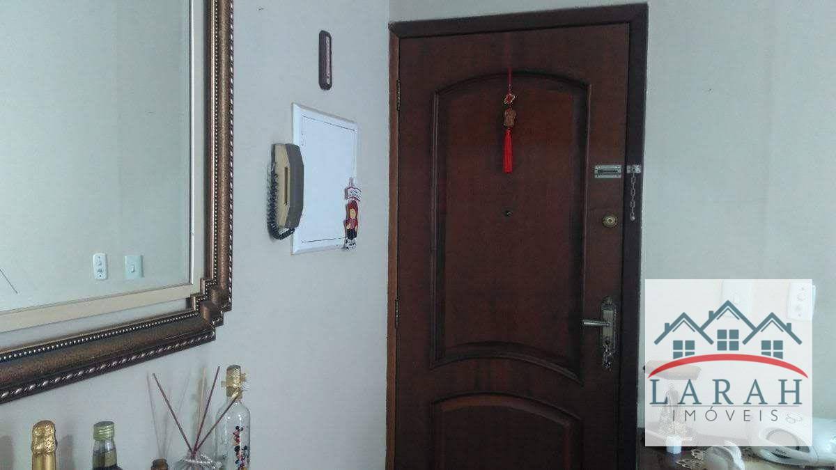 Apartamento à venda com 2 quartos, 69m² - Foto 27