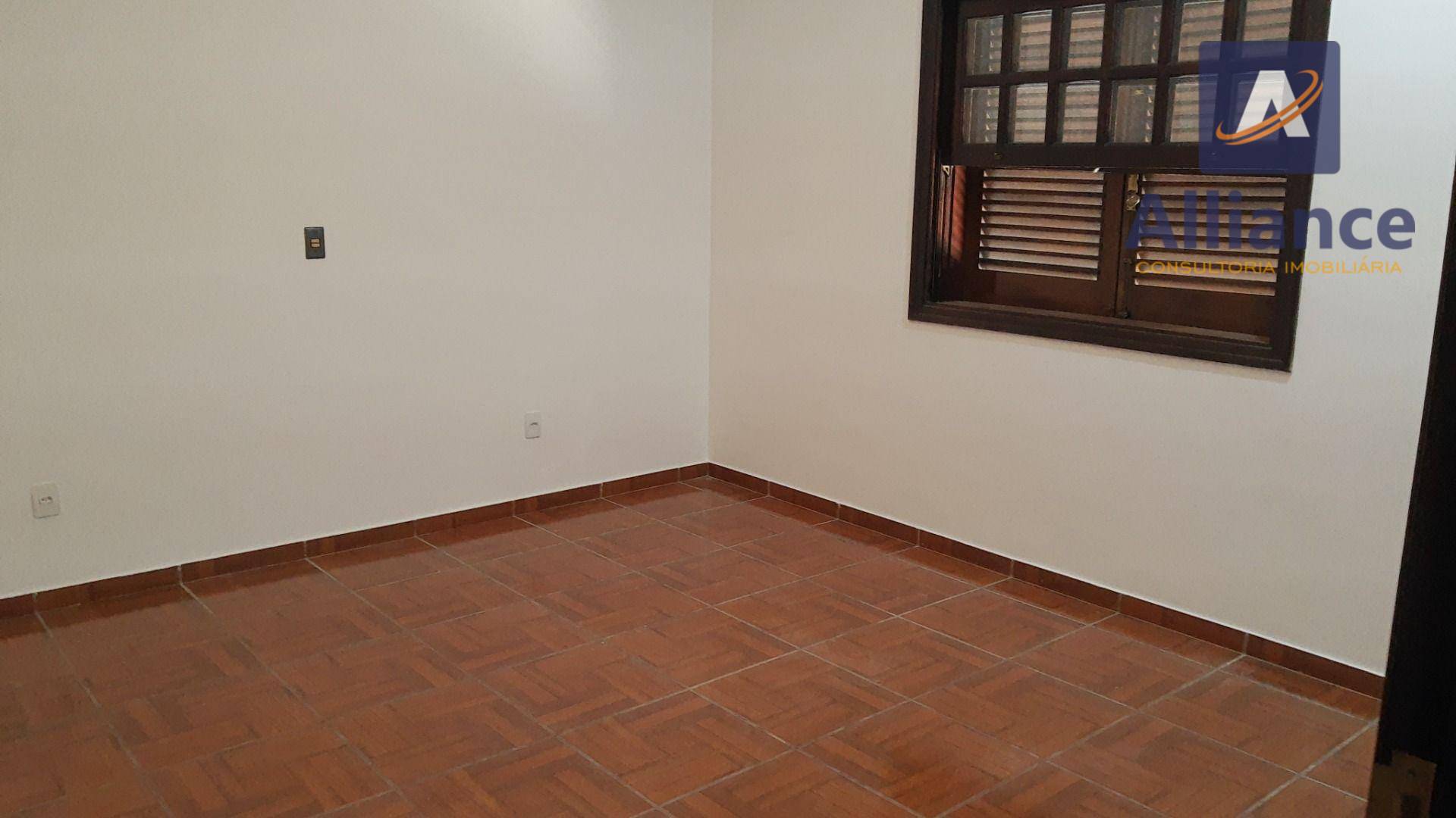 Casa de Condomínio para alugar com 3 quartos, 200m² - Foto 13