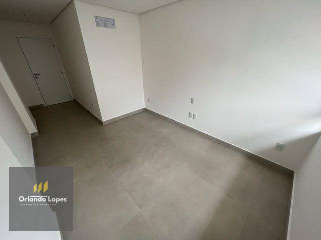 Apartamento à venda com 4 quartos, 199m² - Foto 13