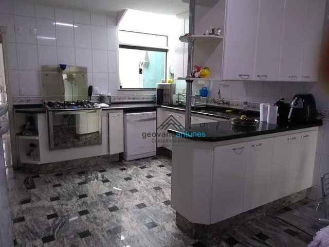 Sobrado à venda com 4 quartos, 340m² - Foto 18