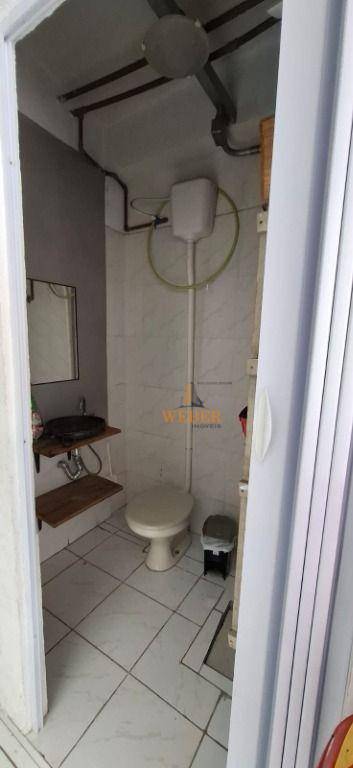 Casa à venda com 2 quartos, 150m² - Foto 13