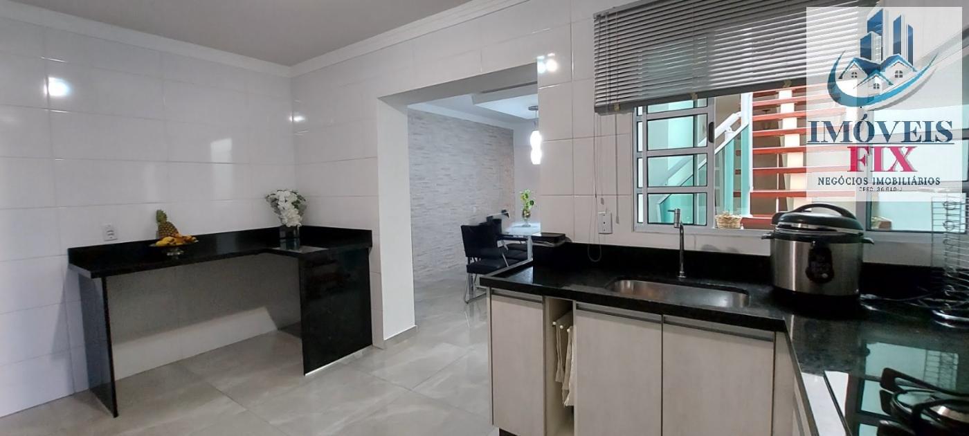 Casa à venda com 3 quartos, 262m² - Foto 18