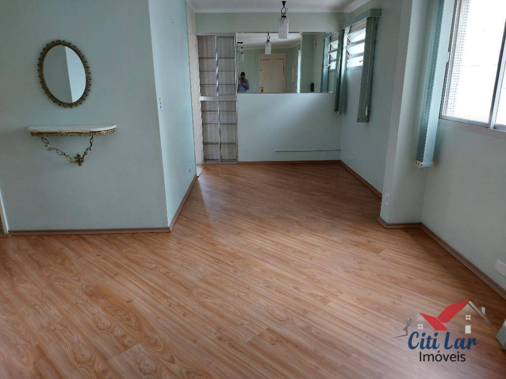 Apartamento para alugar com 2 quartos, 70m² - Foto 4