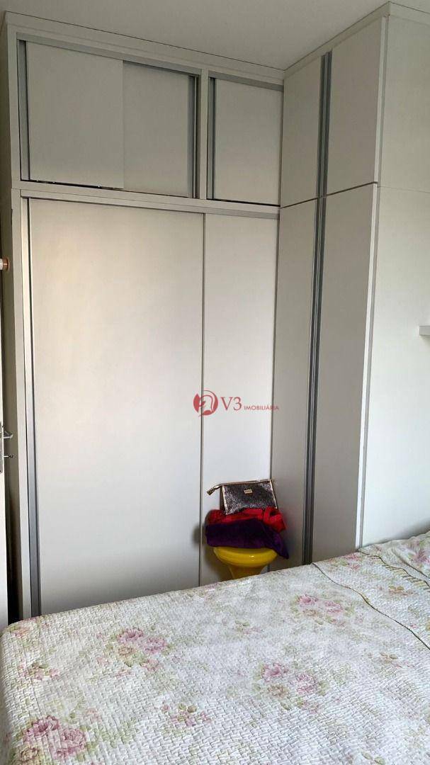 Apartamento à venda com 2 quartos, 66m² - Foto 11