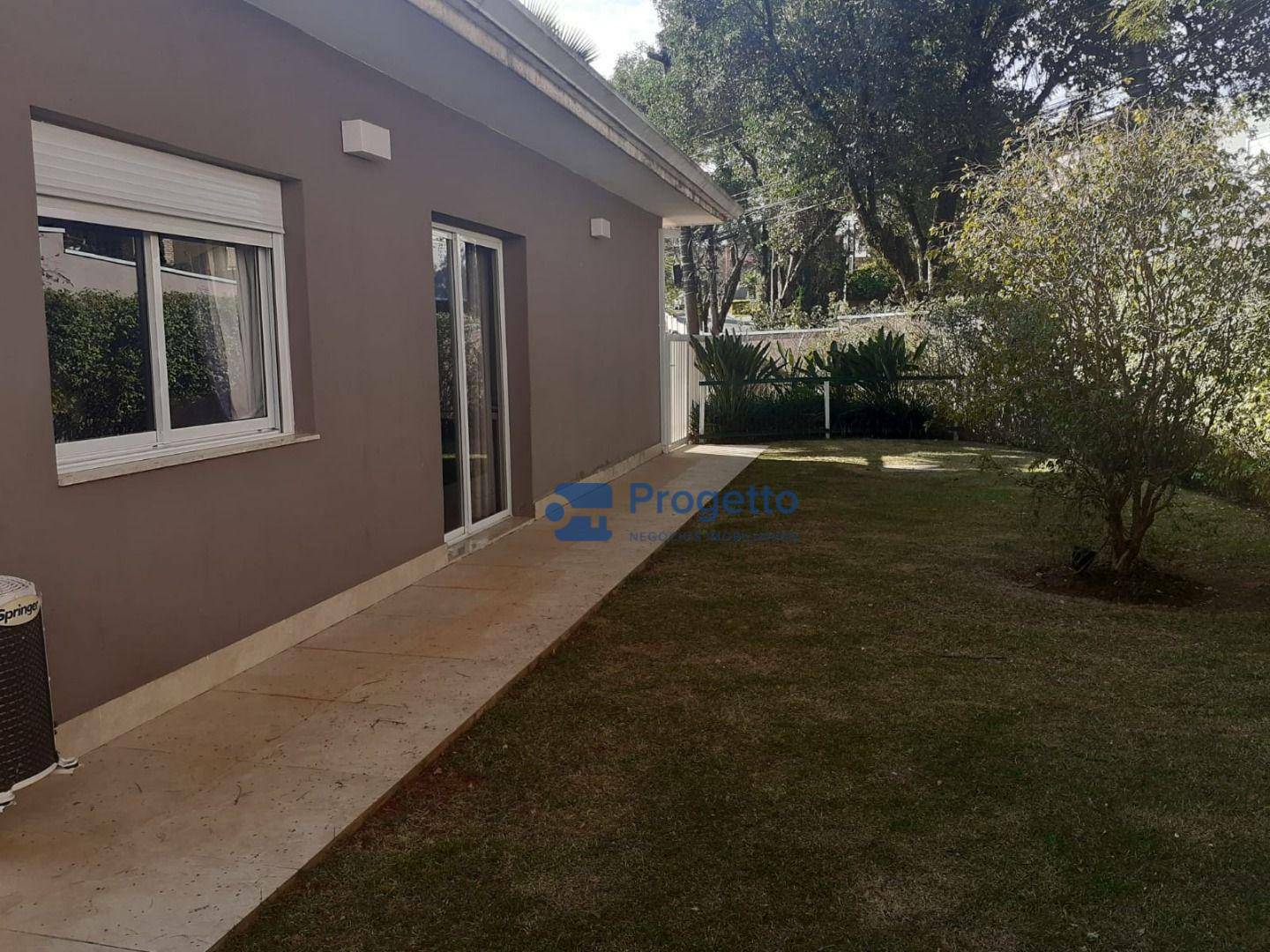 Casa à venda com 4 quartos, 240m² - Foto 34