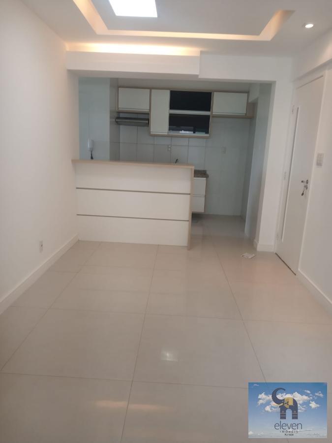 Apartamento para alugar com 3 quartos, 80m² - Foto 4