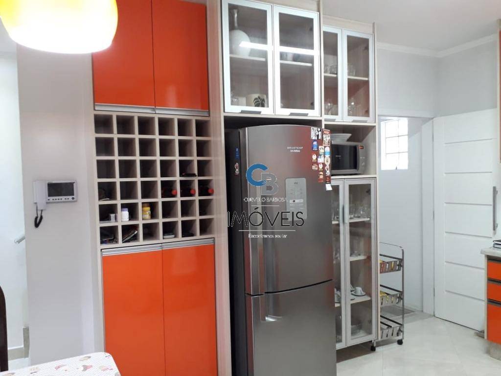 Sobrado à venda com 3 quartos, 220m² - Foto 21