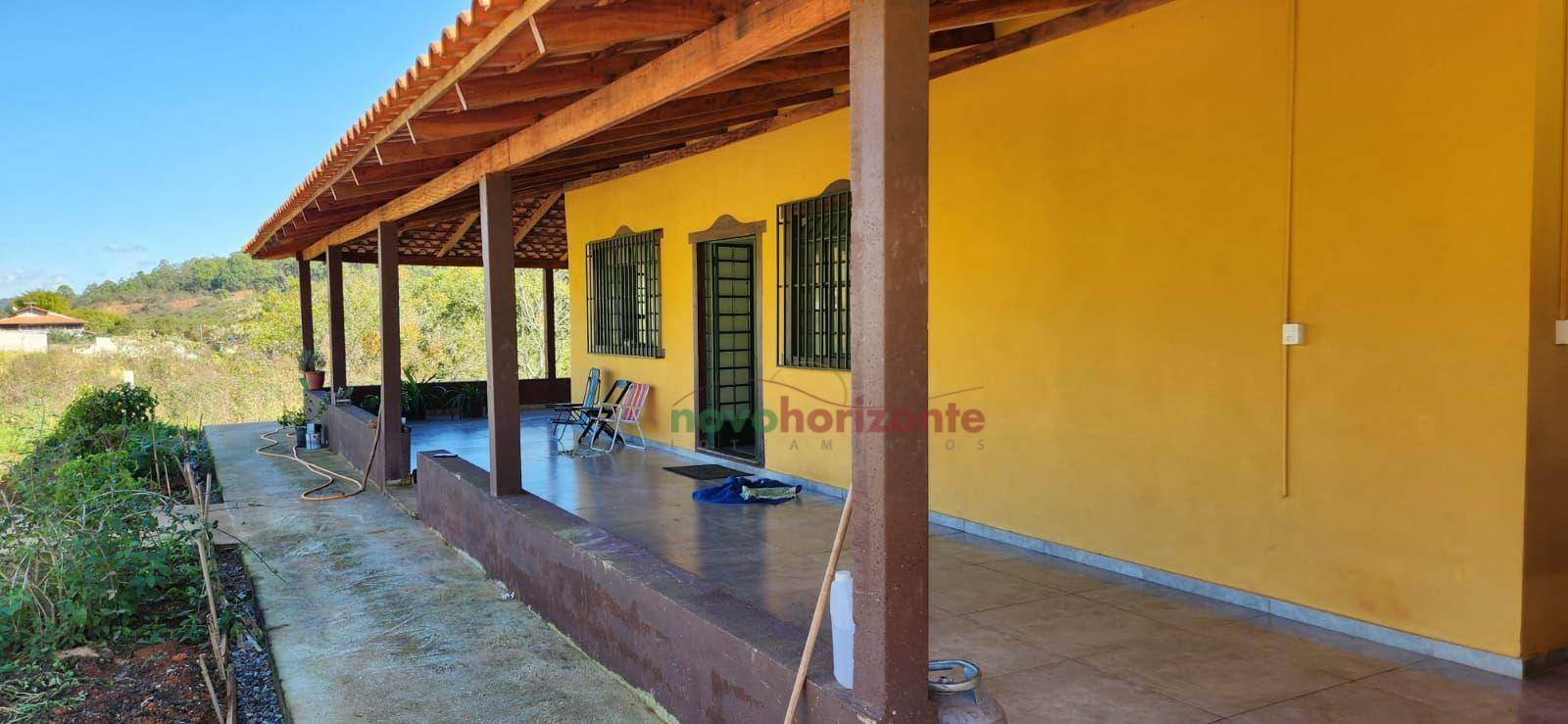 Chácara, 3 quartos, 2000 m² - Foto 1