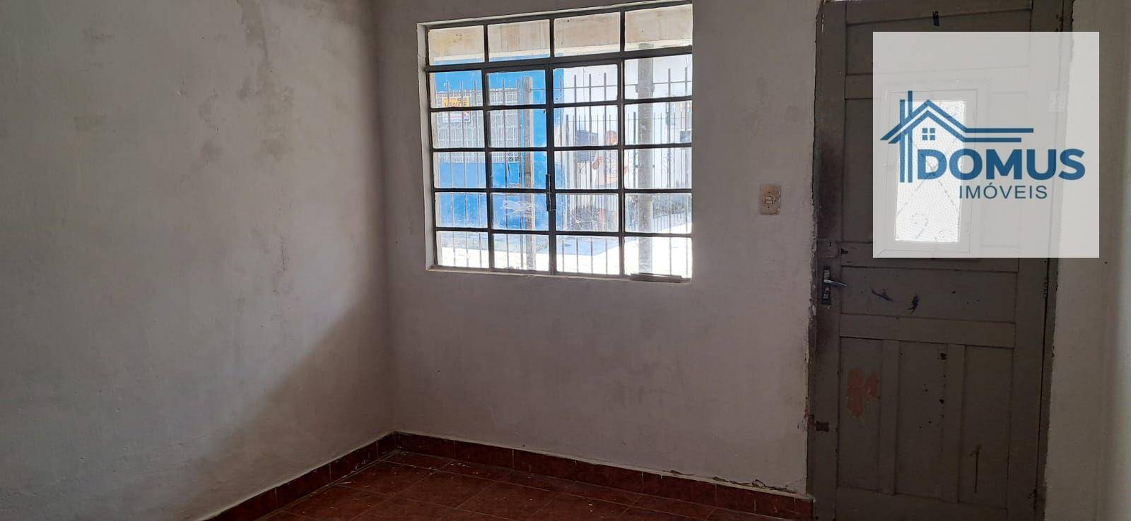 Casa à venda com 2 quartos, 68m² - Foto 2