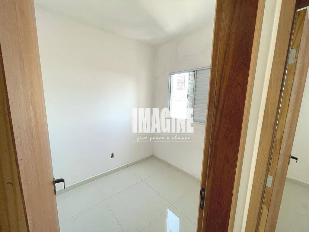 Apartamento à venda com 2 quartos, 40m² - Foto 10