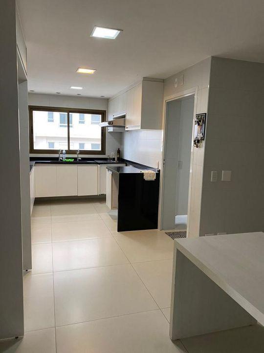 Apartamento à venda com 3 quartos, 288m² - Foto 26