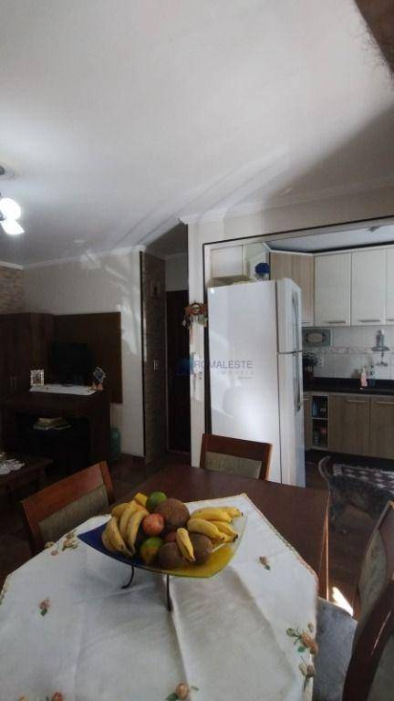 Apartamento à venda com 2 quartos, 57m² - Foto 4