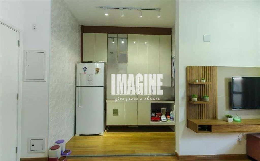 Apartamento à venda com 2 quartos, 83m² - Foto 3