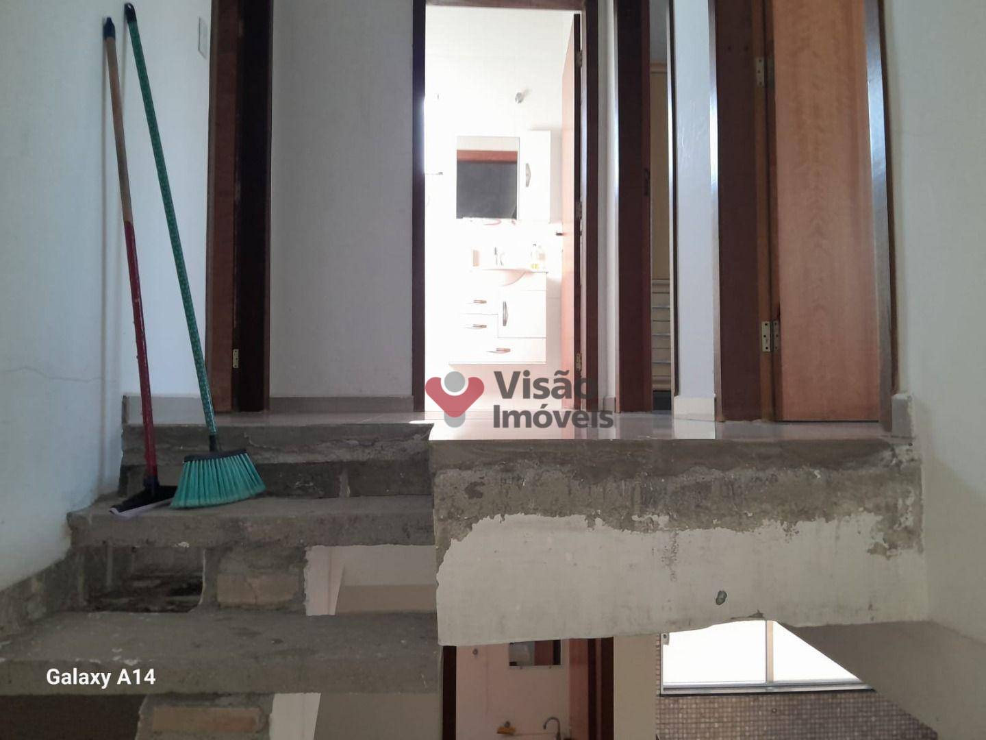 Sobrado à venda com 3 quartos, 100m² - Foto 13