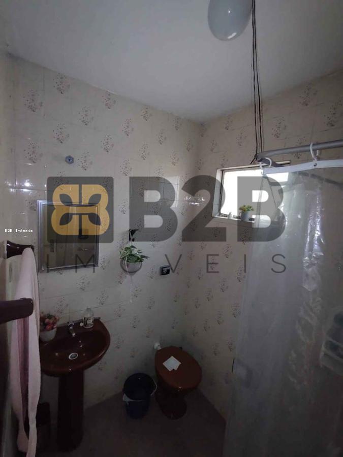 Casa à venda com 2 quartos, 200m² - Foto 7