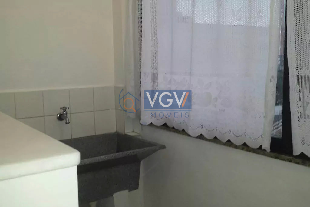 Apartamento para alugar com 1 quarto, 55m² - Foto 2